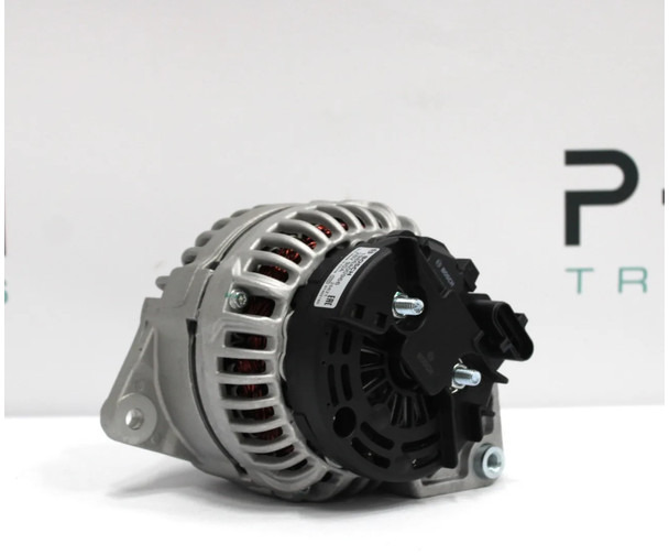 Iveco Eurocargo Dynamo 4892320 | 2995978 Nieuw! - Alternator for Truck: picture 2 Iveco Eurocargo Dynamo 4892320 | 2995978 Nieuw! - Alternator for Truck: picture 2