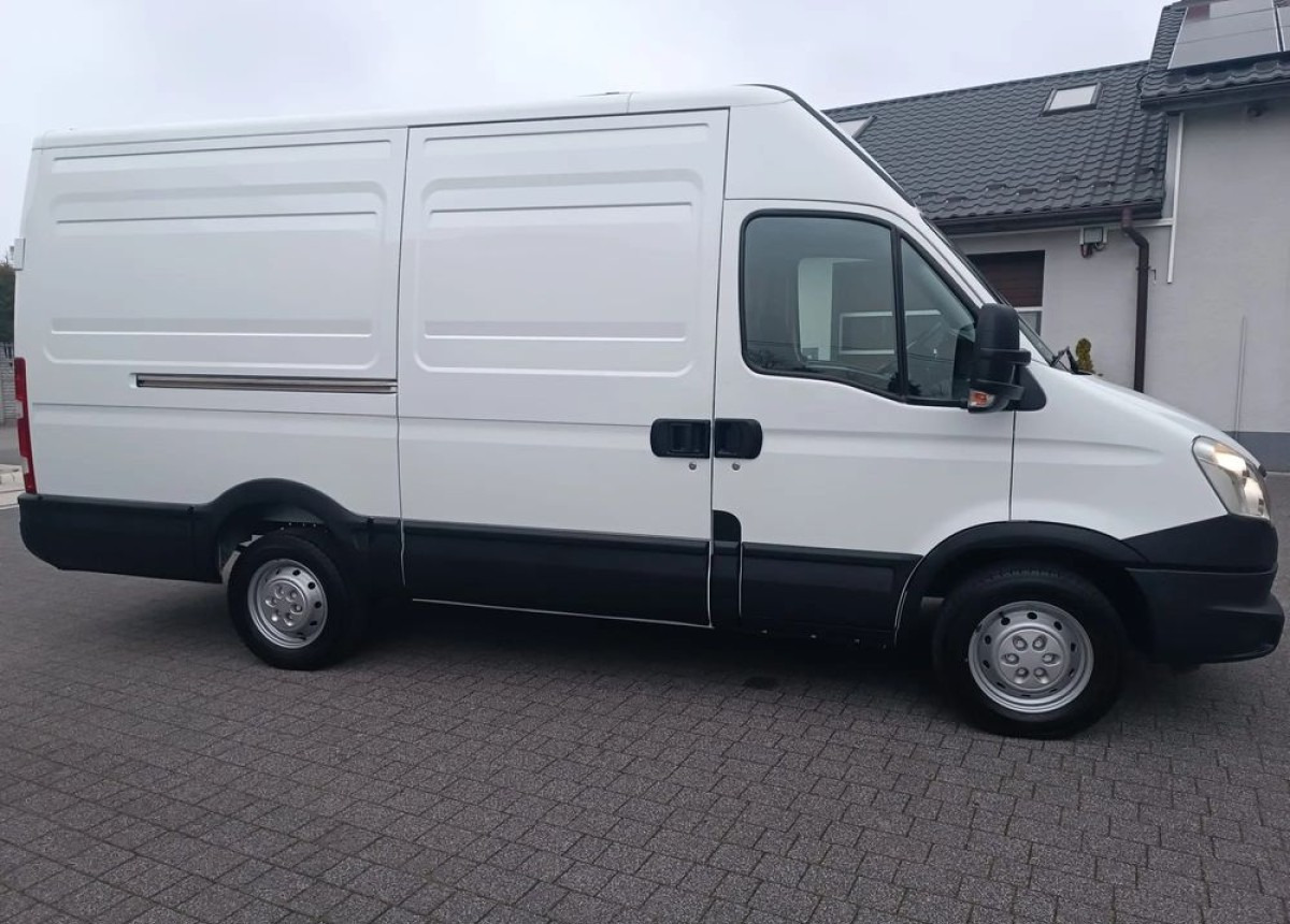 Iveco Dailly 2.3 - Panel van: picture 5 Iveco Dailly 2.3 - Panel van: picture 5