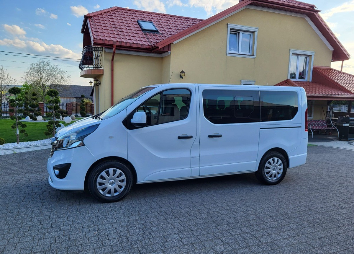 Opel Vivaro bogato doposażone serwisowane Zarejstrowane - Passenger van: picture 2 Opel Vivaro bogato doposażone serwisowane Zarejstrowane - Passenger van: picture 2