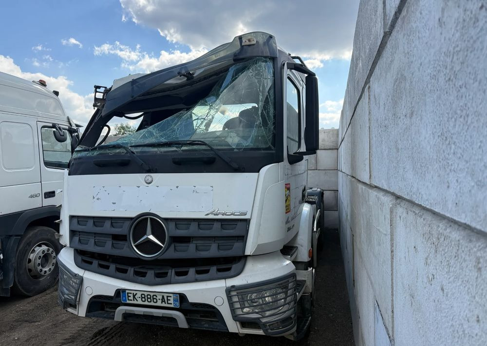 Mercedes-Benz Arocs 2640 - Hook lift truck: picture 1 Mercedes-Benz Arocs 2640 - Hook lift truck: picture 1