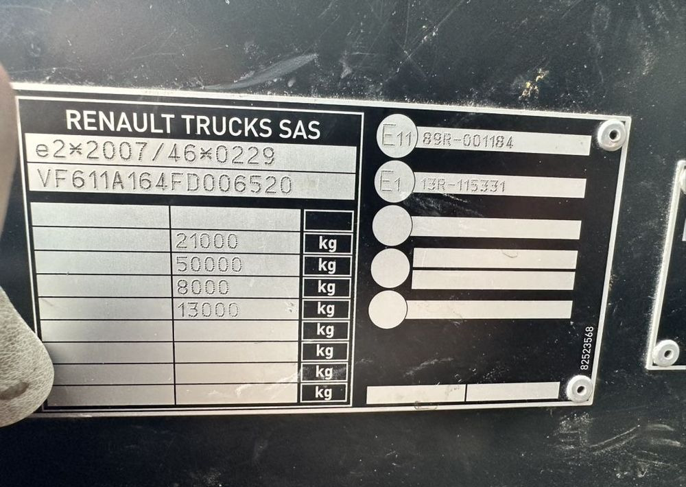Tractor unit Renault T460: picture 7