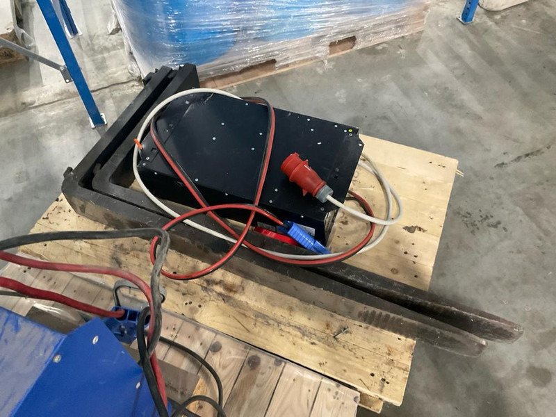 Caterpillar EP16NT - Forklift: picture 4 Caterpillar EP16NT - Forklift: picture 4