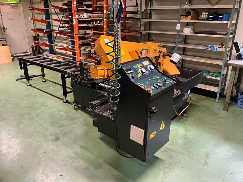 Onbekend - Metalworking machinery: picture 1 Onbekend - Metalworking machinery: picture 1