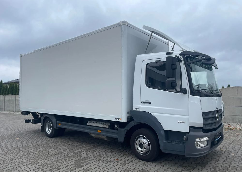 Mercedes-Benz ATEGO 816 DMC 8600 kg - Box truck: picture 4 Mercedes-Benz ATEGO 816 DMC 8600 kg - Box truck: picture 4