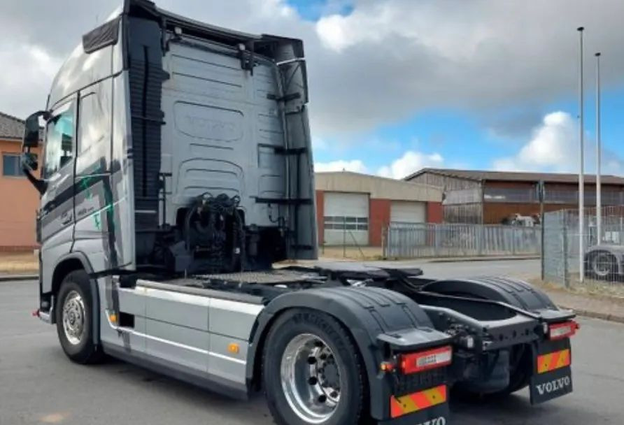Volvo FH 460 - Tractor unit: picture 2 Volvo FH 460 - Tractor unit: picture 2