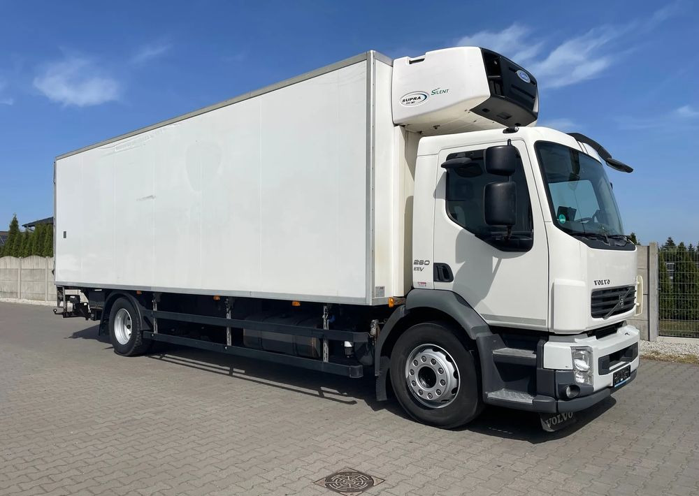 Volvo FL 18.260 CHŁODNIA, EURO 5 ! - Refrigerator truck: picture 4 Volvo FL 18.260 CHŁODNIA, EURO 5 ! - Refrigerator truck: picture 4