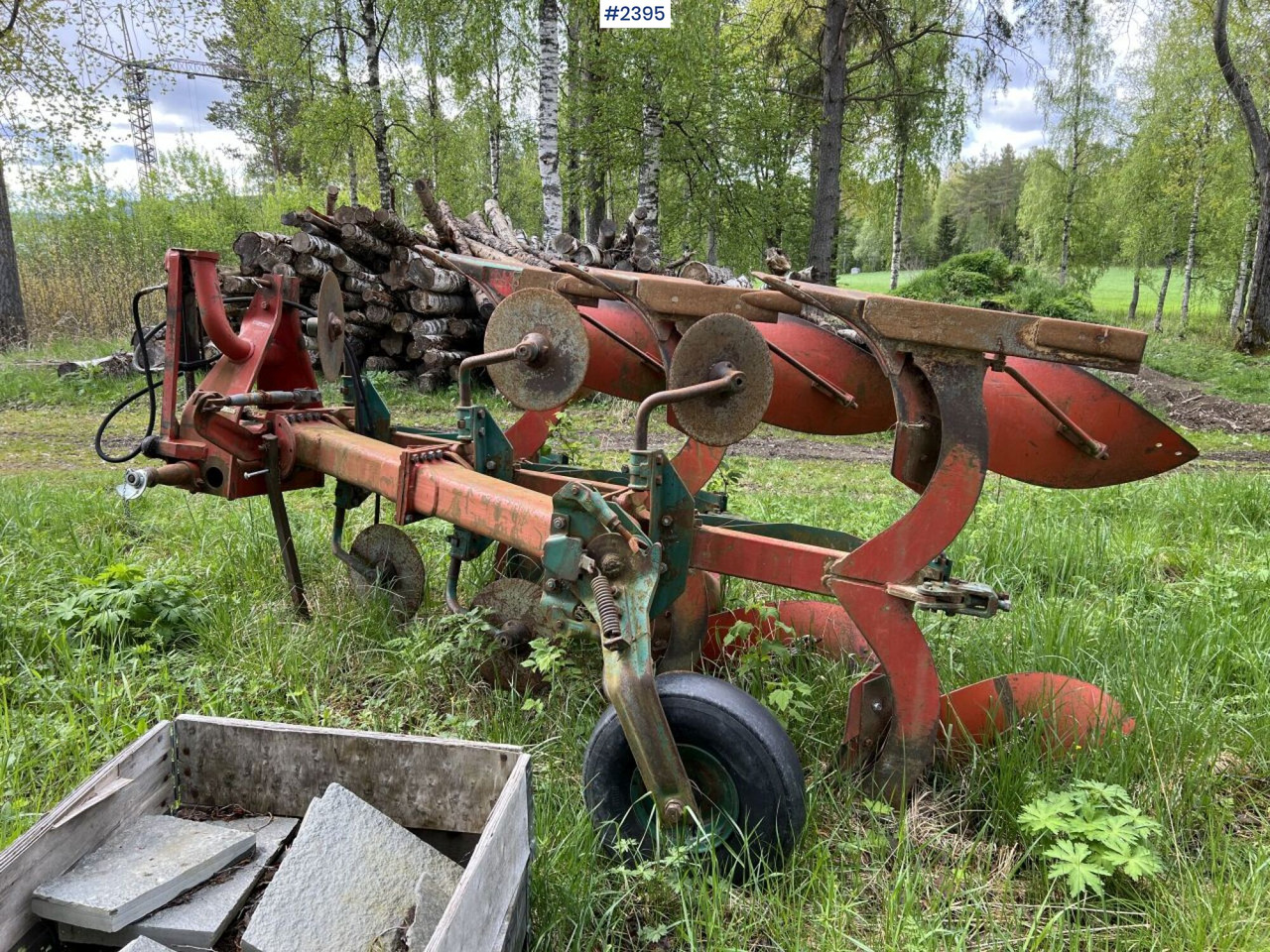 Kverneland 3-blade reversible plow - Soil tillage equipment: picture 3 Kverneland 3-blade reversible plow - Soil tillage equipment: picture 3