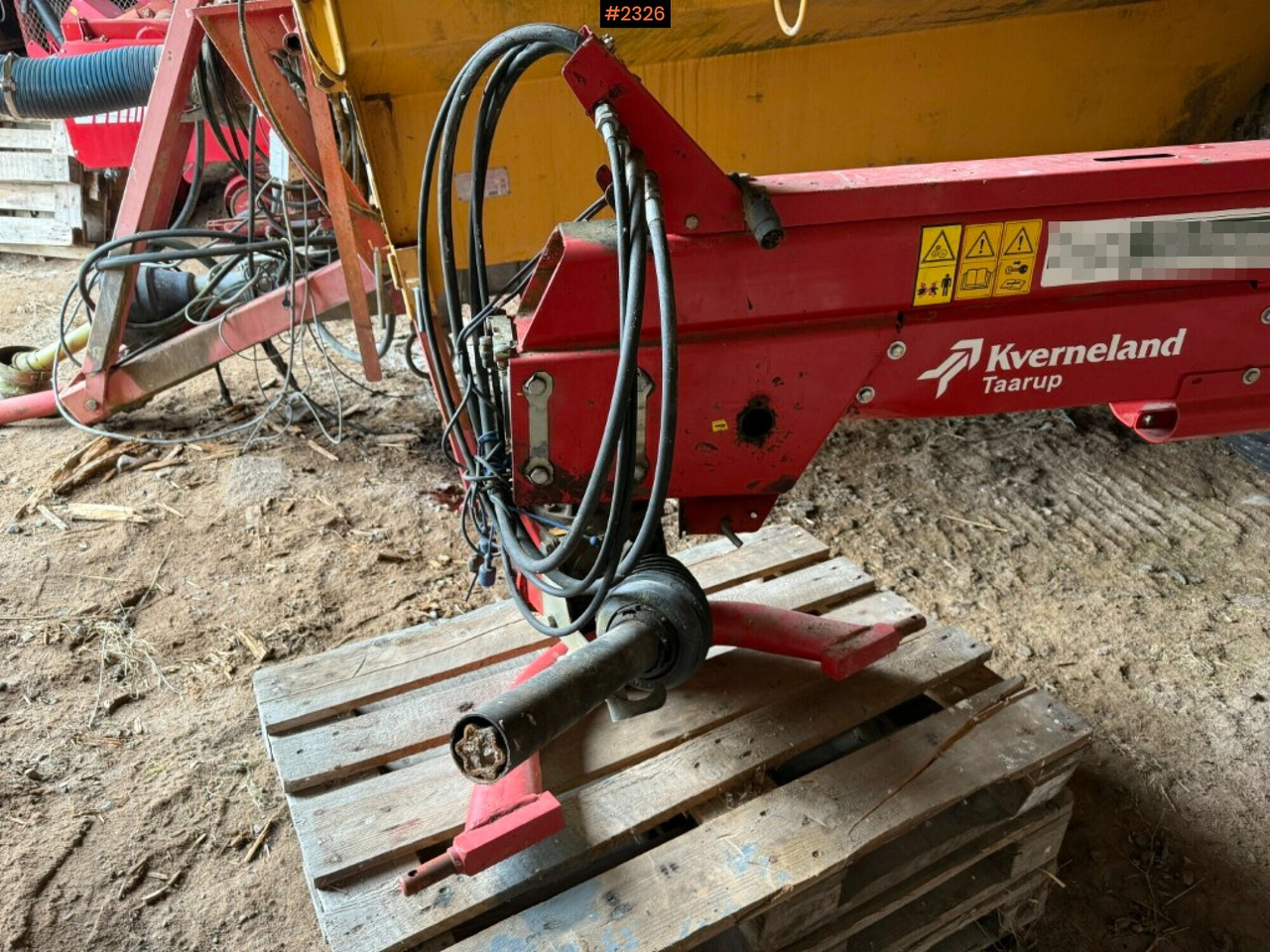 Mower Conditioner Kverneland 4332 CT - Tedding equipment: picture 5 Mower Conditioner Kverneland 4332 CT - Tedding equipment: picture 5