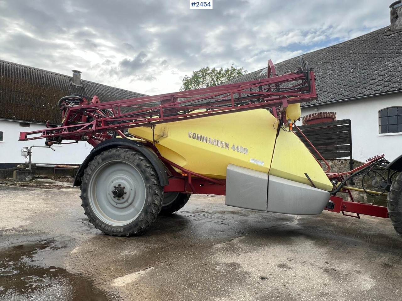 Plant protection sprayer Hardi Commander 4400 24M - Sprayer: picture 1 Plant protection sprayer Hardi Commander 4400 24M - Sprayer: picture 1