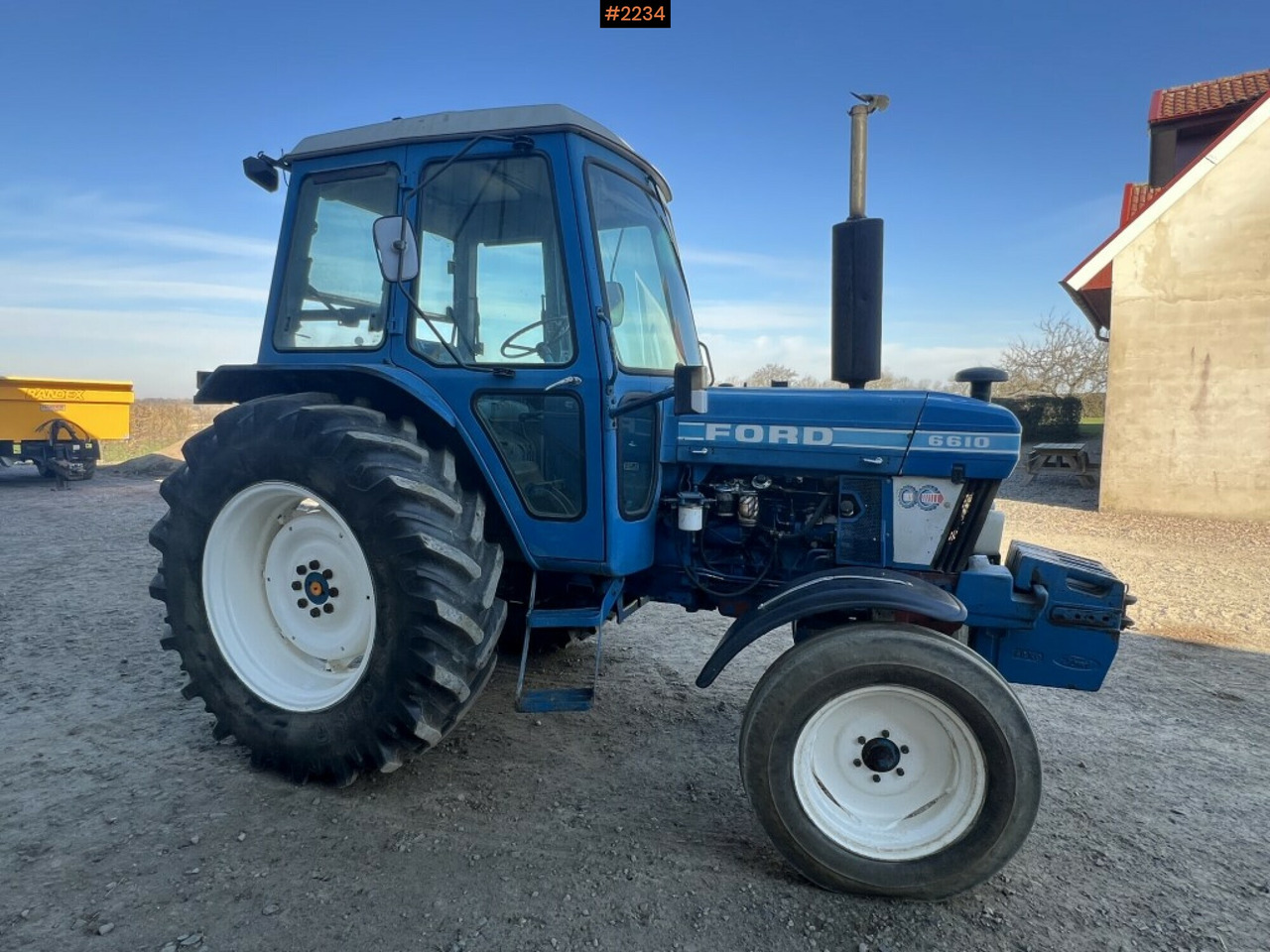 Tractor- Ford 6610 - Farm tractor: picture 3 Tractor- Ford 6610 - Farm tractor: picture 3