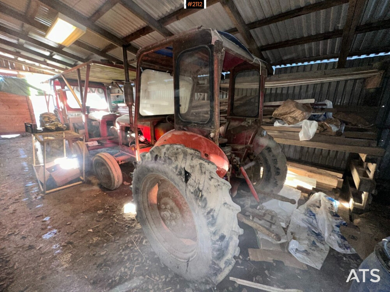 Tractor Volvo BM 320 - Farm tractor: picture 2 Tractor Volvo BM 320 - Farm tractor: picture 2