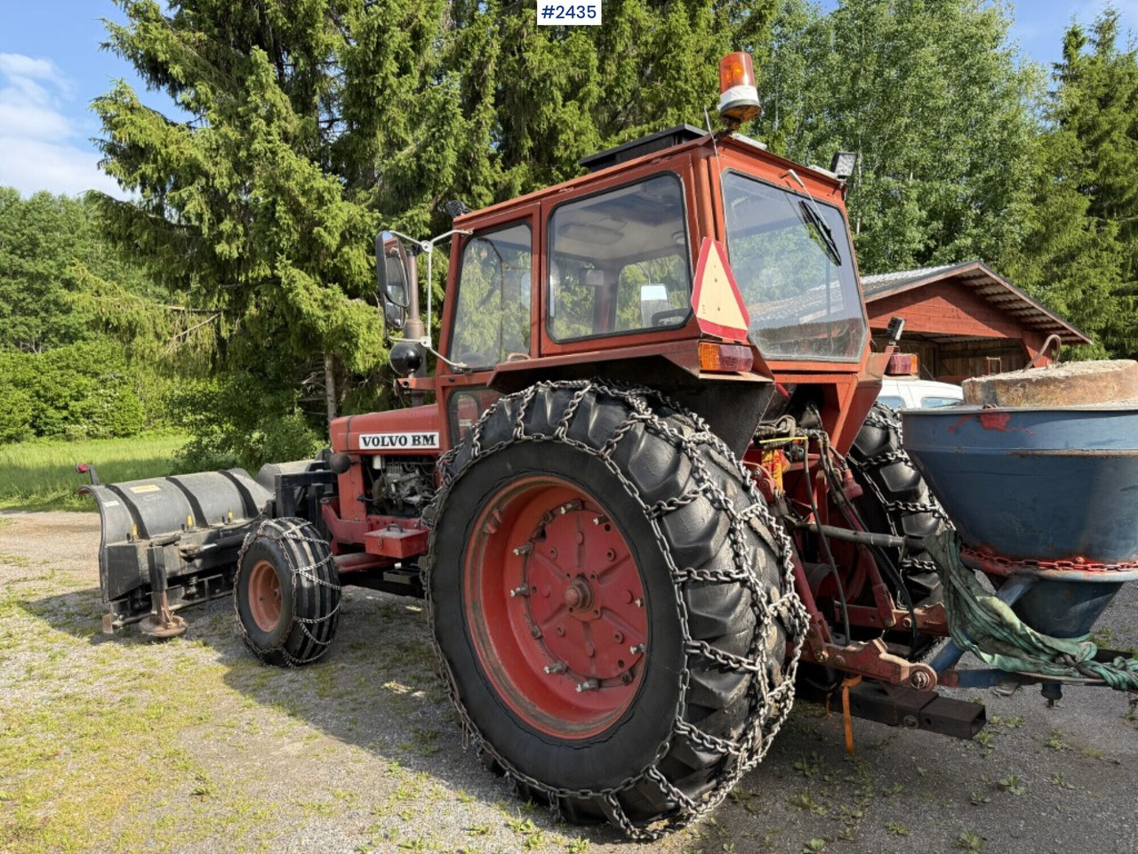 Tractor Volvo BM T 800 C - Farm tractor: picture 3 Tractor Volvo BM T 800 C - Farm tractor: picture 3