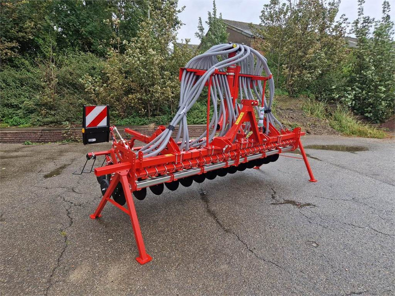 Kverneland CB 3500 3 punt - Combine seed drill: picture 2 Kverneland CB 3500 3 punt - Combine seed drill: picture 2