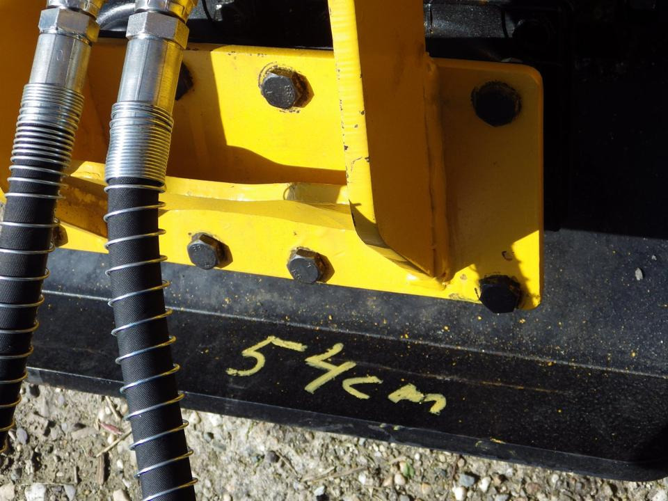 Anbauverdichter BLK4 Hydro-Rüttelplatte MS03 (netto 2600,00) - Vibratory plate, Attachment: picture 2 Anbauverdichter BLK4 Hydro-Rüttelplatte MS03 (netto 2600,00) - Vibratory plate, Attachment: picture 2