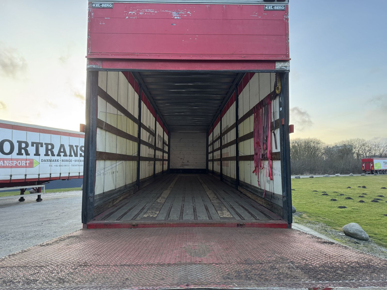 KEL-BERG - Curtainsider semi-trailer: picture 5 KEL-BERG - Curtainsider semi-trailer: picture 5