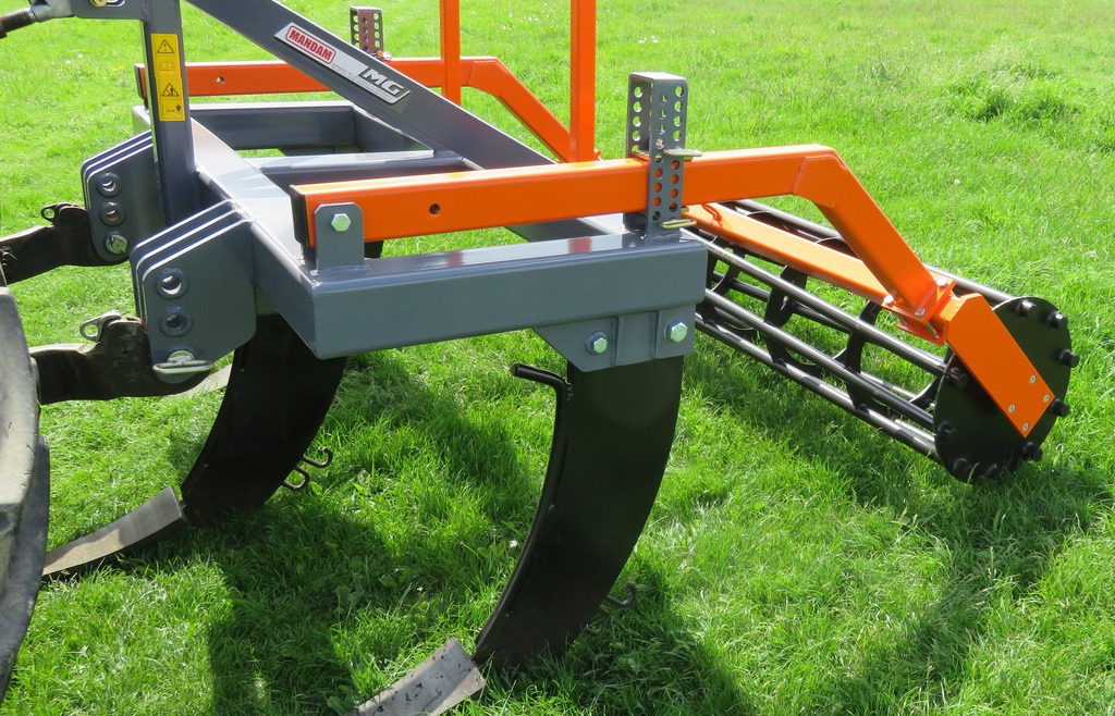 MANDAM Décompacteurs MG - Subsoiler: picture 1 MANDAM Décompacteurs MG - Subsoiler: picture 1