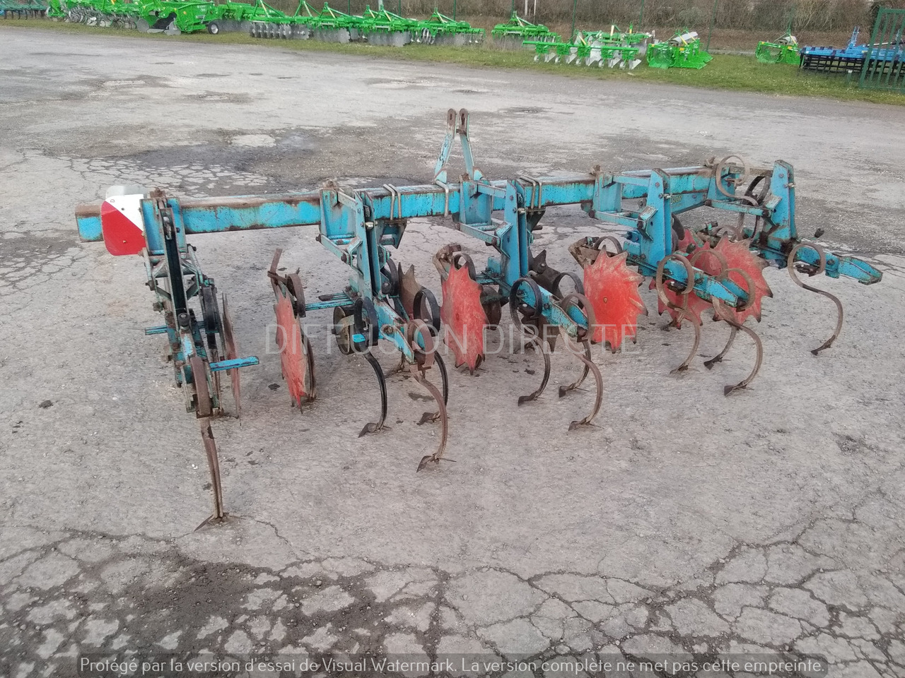 MONOSEM BINEUSE SUPER CROP 4 RANGS - Soil tillage equipment: picture 2 MONOSEM BINEUSE SUPER CROP 4 RANGS - Soil tillage equipment: picture 2