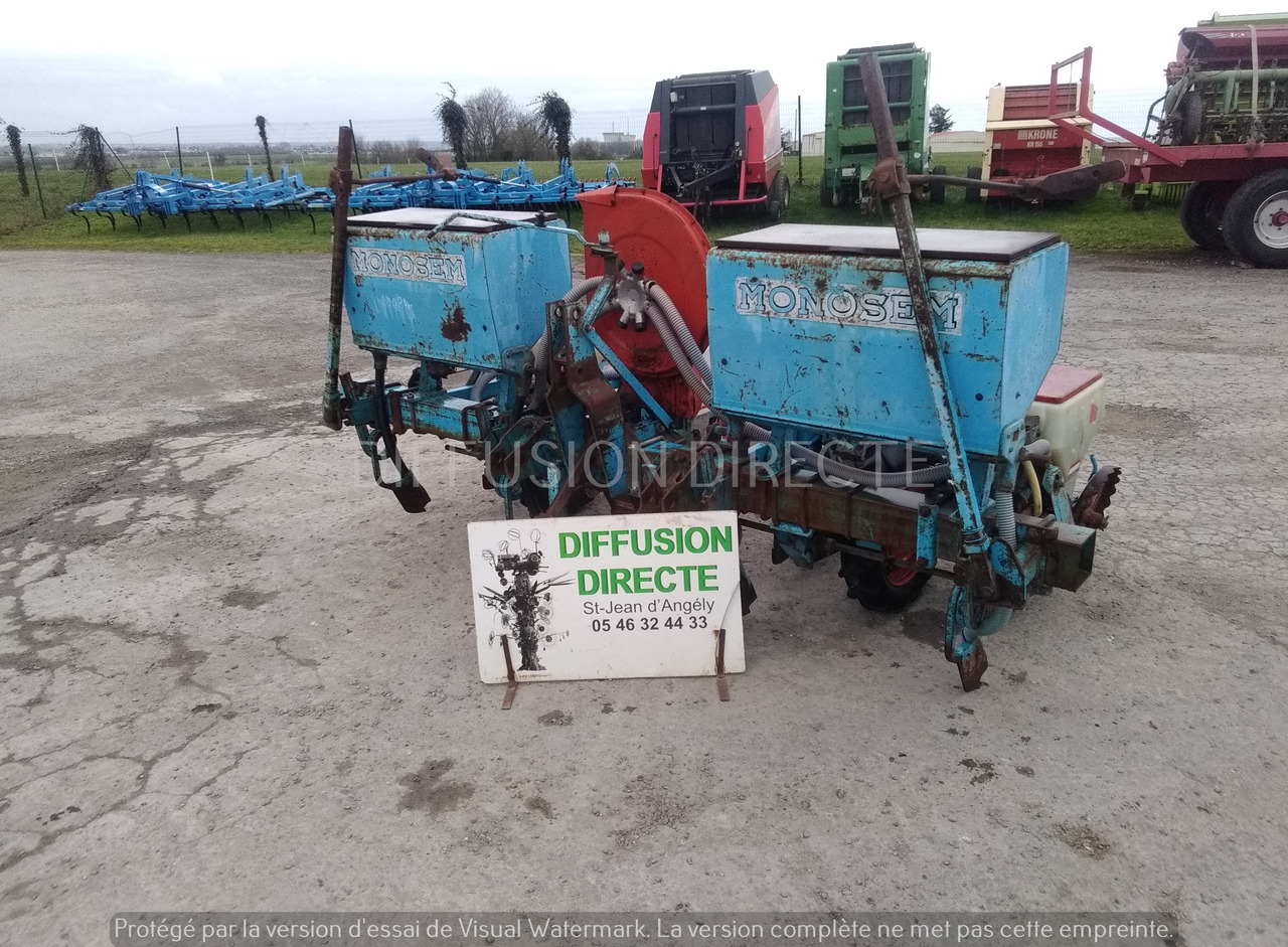MONOSEM SEMOIR MONOGRAINE PNU - Precision sowing machine: picture 2 MONOSEM SEMOIR MONOGRAINE PNU - Precision sowing machine: picture 2