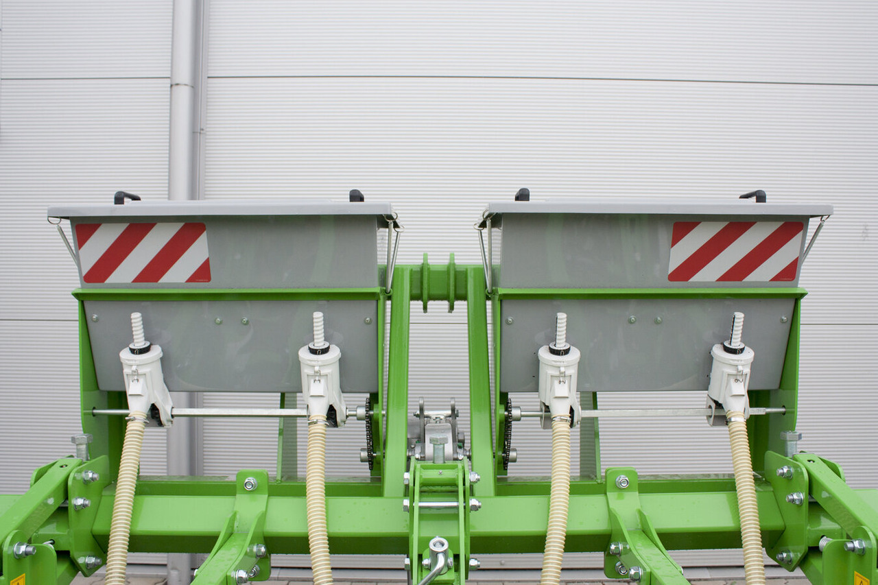 BOMET FERTILISEUR LIQUIDE POUR BINEUSE P 470 W - 2 RANGS NEMBUS - Other machinery: picture 1 BOMET FERTILISEUR LIQUIDE POUR BINEUSE P 470 W - 2 RANGS NEMBUS - Other machinery: picture 1