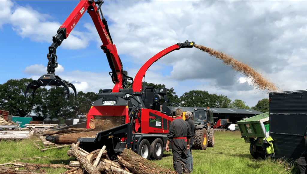 UFKES 952 MEGA - Wood chipper: picture 1 UFKES 952 MEGA - Wood chipper: picture 1