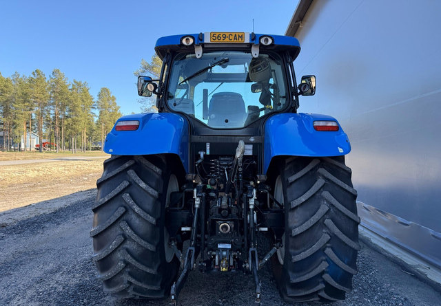 New Holland T7.185 - Farm tractor: picture 4 New Holland T7.185 - Farm tractor: picture 4