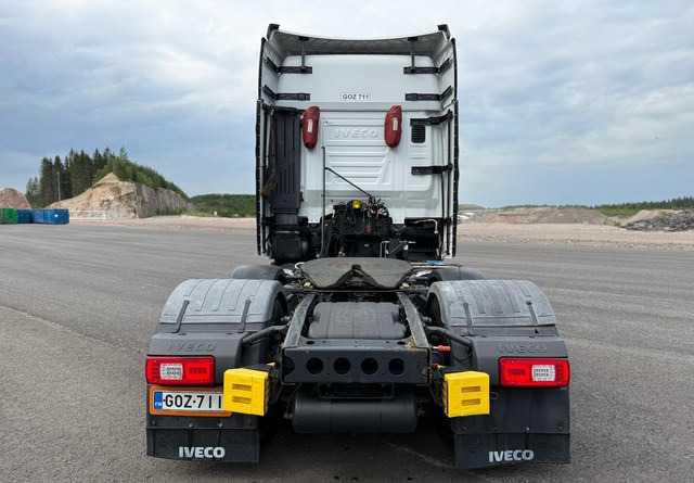 IvecoS-Way 460 LNG 6x2 - Tractor unit: picture 4 IvecoS-Way 460 LNG 6x2 - Tractor unit: picture 4
