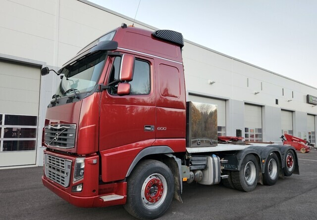 Volvo FH16 600 8x4 - Tractor unit: picture 1 Volvo FH16 600 8x4 - Tractor unit: picture 1