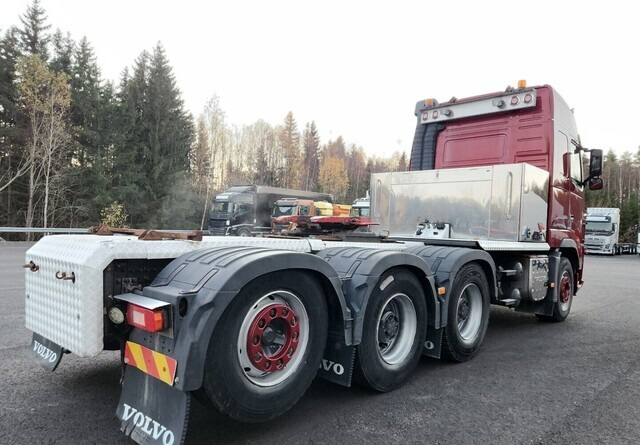 Volvo FH16 600 8x4 - Tractor unit: picture 4 Volvo FH16 600 8x4 - Tractor unit: picture 4