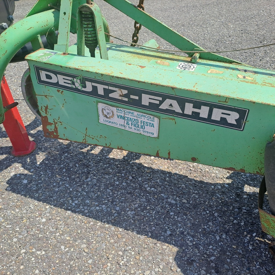 FALCIATRICE DEUTZ-FAHR KM 24 - Mower: picture 3 FALCIATRICE DEUTZ-FAHR KM 24 - Mower: picture 3