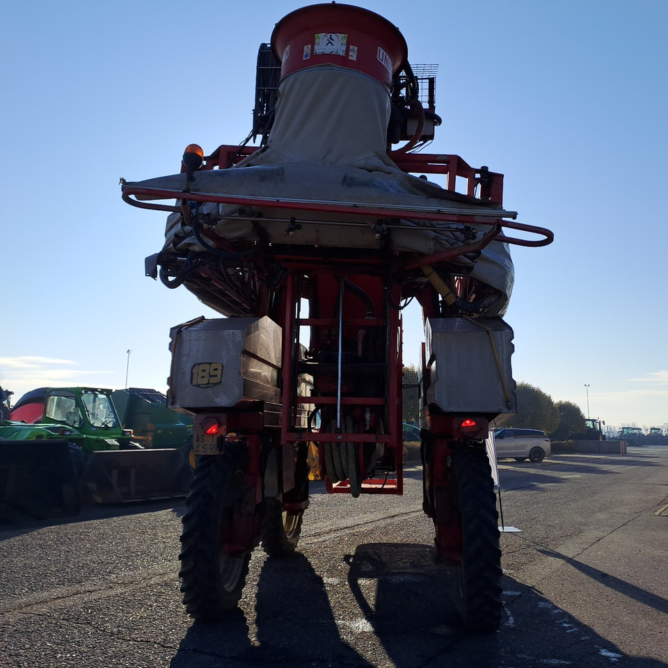 POLVERIZZATORE SEMOVENTE FINOTTO E170 3000 - Self-propelled sprayer: picture 4 POLVERIZZATORE SEMOVENTE FINOTTO E170 3000 - Self-propelled sprayer: picture 4