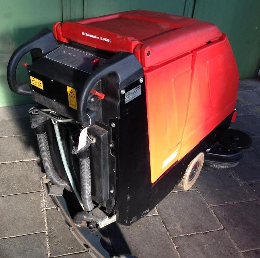 Scheuersaugmaschine HAKO - Scrubber dryer: picture 2 Scheuersaugmaschine HAKO - Scrubber dryer: picture 2