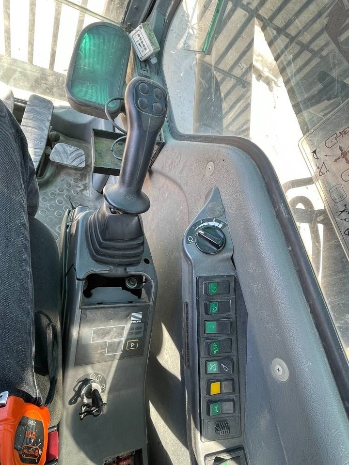 Demolition excavator Volvo BM EC460BLC: picture 19