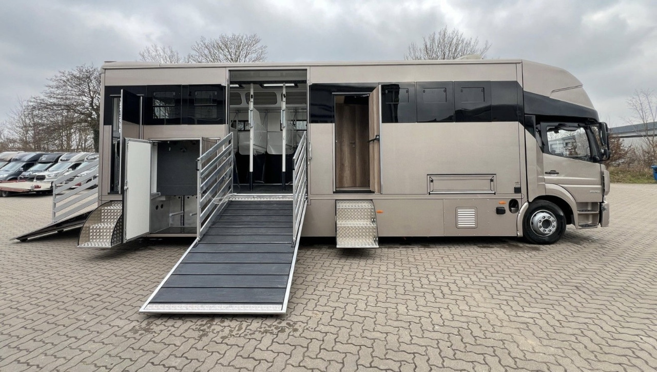 MERCEDES-BENZ Atego 1530 xl - Horse truck: picture 5 MERCEDES-BENZ Atego 1530 xl - Horse truck: picture 5