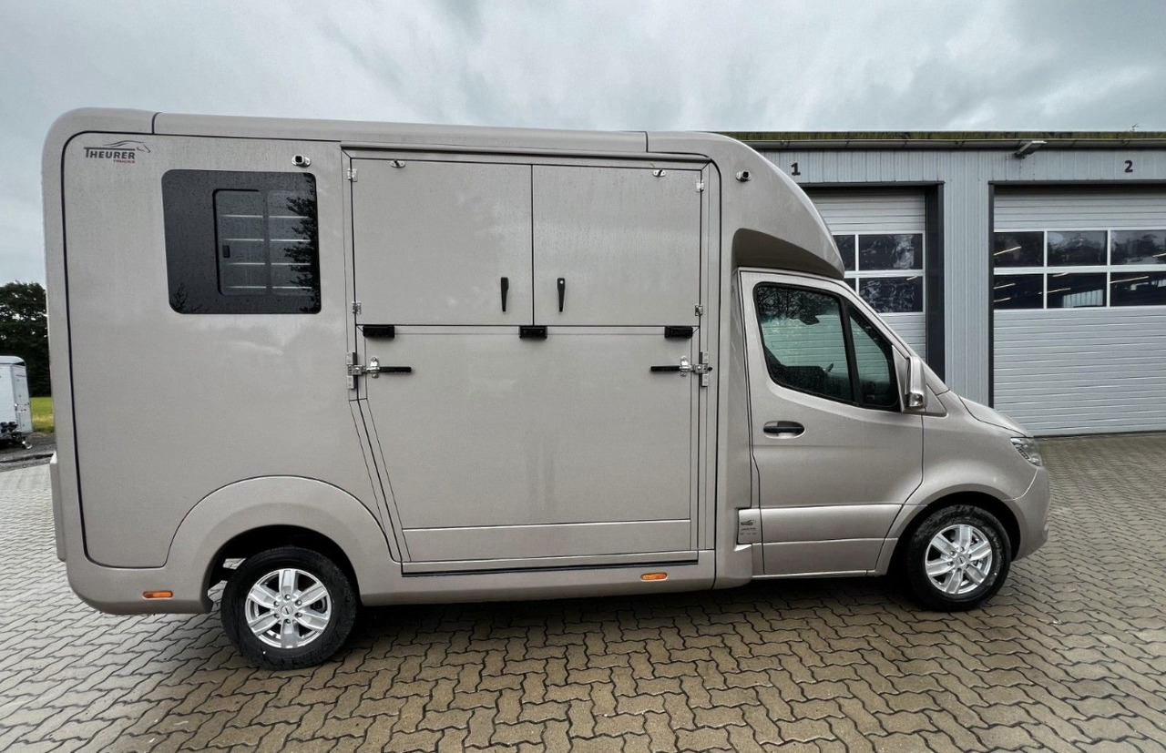 MERCEDES-BENZ Sprinter - Horse truck: picture 1 MERCEDES-BENZ Sprinter - Horse truck: picture 1