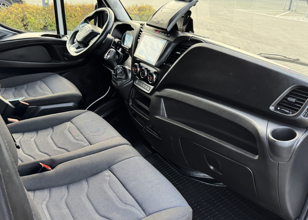 Iveco Daily L4H3 3.0 180KM Hi-matic LED KAMERA Bezwypadkowy Salon PL FV23 - Panel van: picture 5 Iveco Daily L4H3 3.0 180KM Hi-matic LED KAMERA Bezwypadkowy Salon PL FV23 - Panel van: picture 5