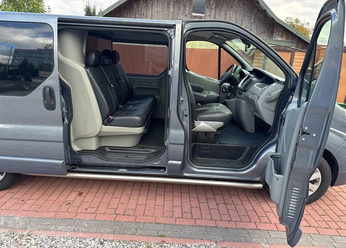 Opel Vivaro LONG 2.5 150KM Brygadówka Brygada Bezwypadkowy Super Stan FV23 - Combi van: picture 5 Opel Vivaro LONG 2.5 150KM Brygadówka Brygada Bezwypadkowy Super Stan FV23 - Combi van: picture 5