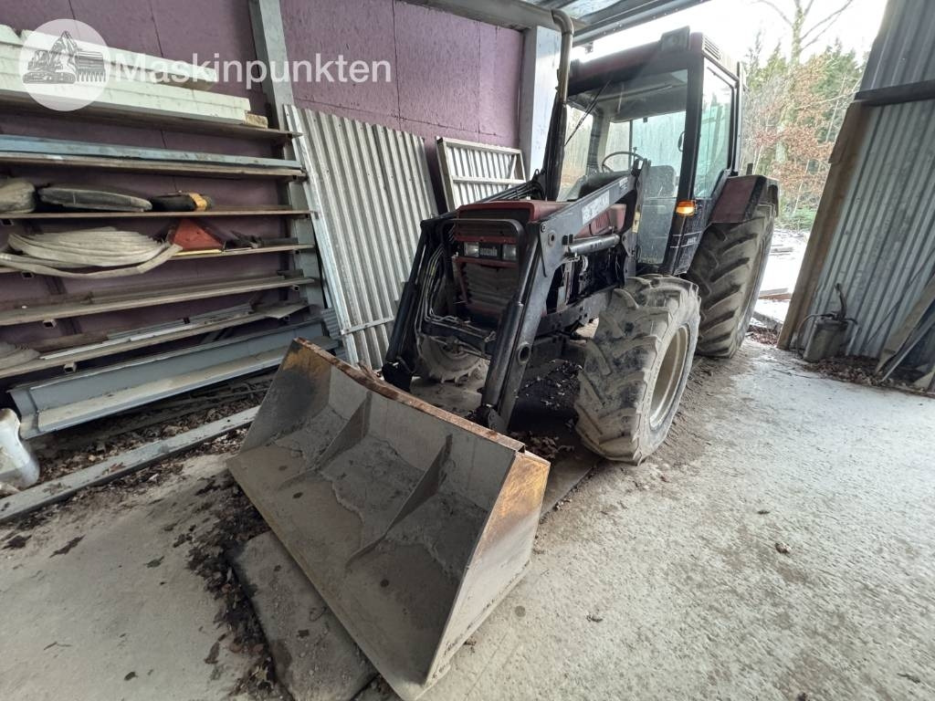 Case INT 844 XL traktor med frontlastare - Farm tractor: picture 1 Case INT 844 XL traktor med frontlastare - Farm tractor: picture 1
