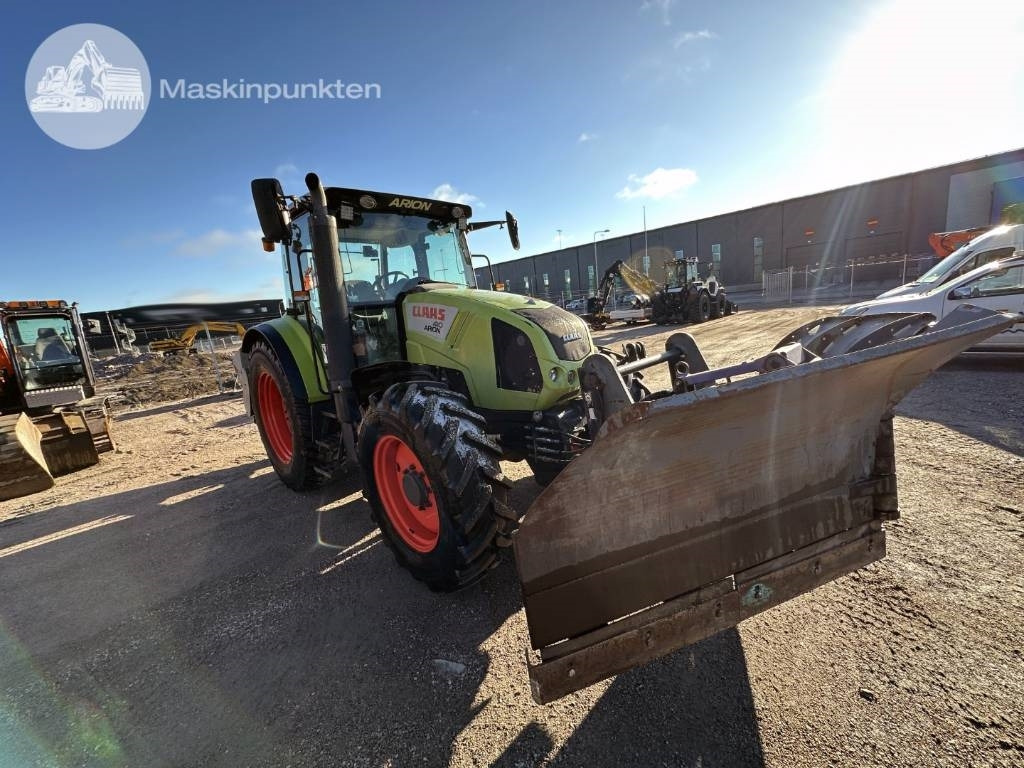 Claas Arion 410  - Farm tractor: picture 2 Claas Arion 410  - Farm tractor: picture 2