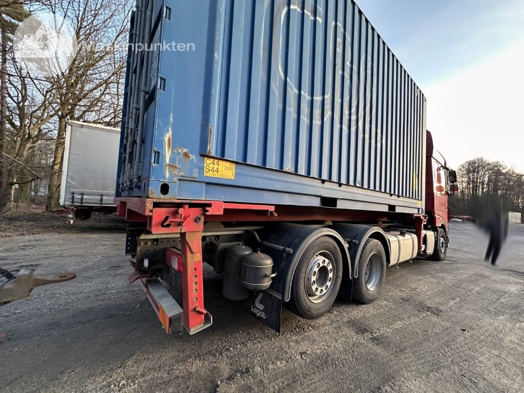 Container transporter/ Swap body truck DAF XF 530: picture 6