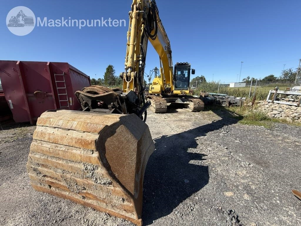 Crawler excavator Komatsu PC 210 LC-11: picture 6