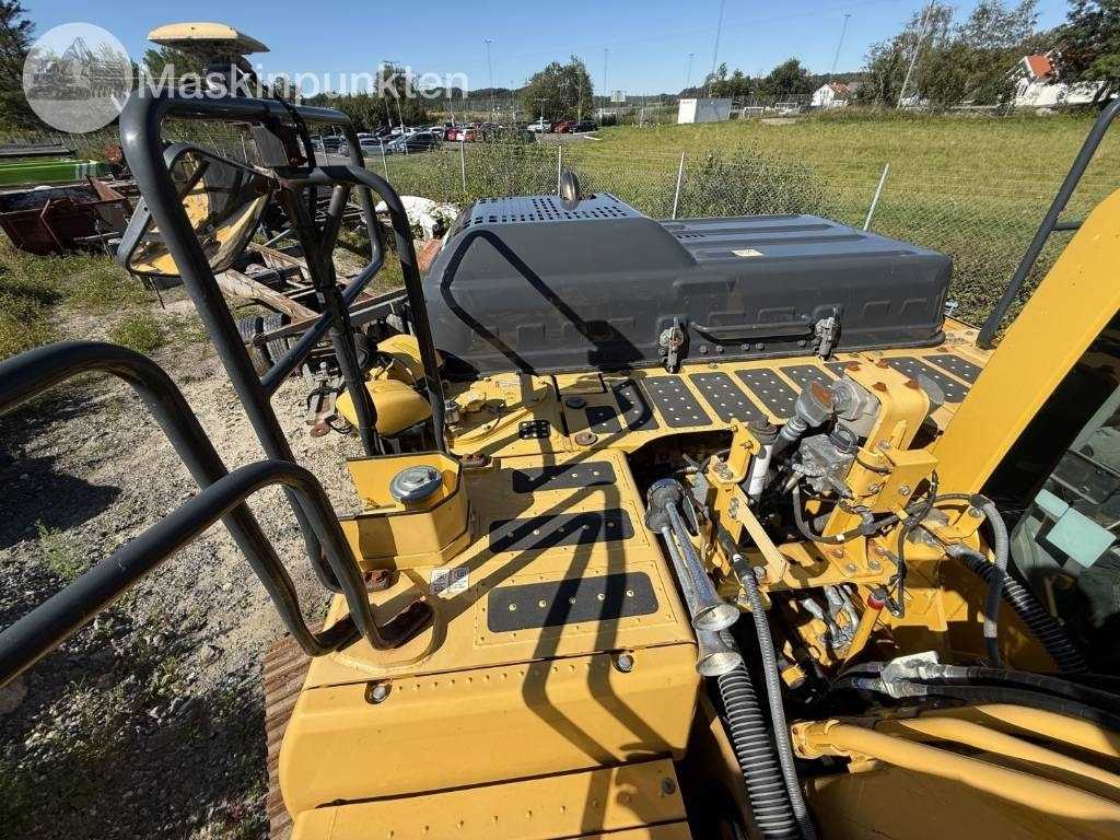 Crawler excavator Komatsu PC 210 LC-11: picture 45