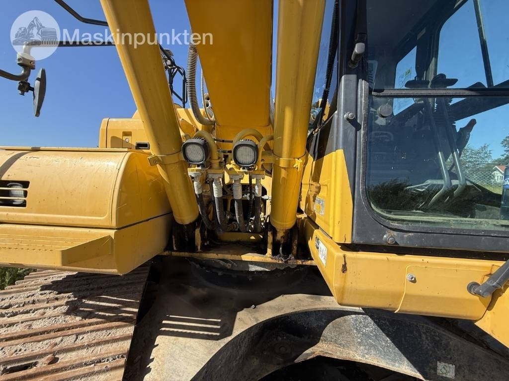 Crawler excavator Komatsu PC 210 LC-11: picture 29