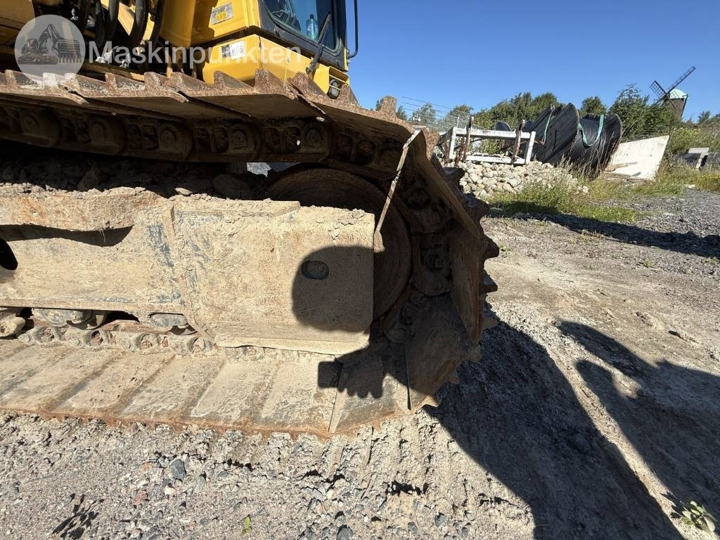 Crawler excavator Komatsu PC 210 LC-11: picture 14