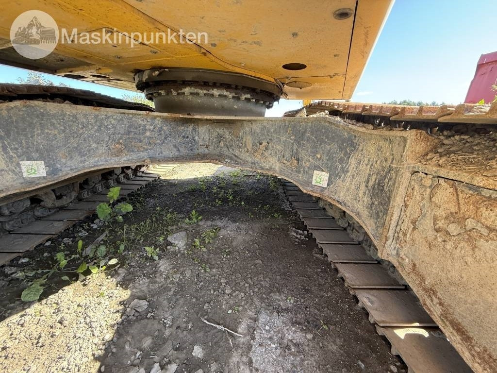 Crawler excavator Komatsu PC 210 LC-11: picture 19