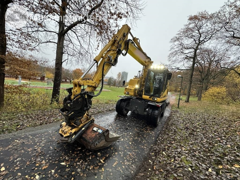 Komatsu PW 148-11 med vagn och redskap - Wheel excavator: picture 2 Komatsu PW 148-11 med vagn och redskap - Wheel excavator: picture 2