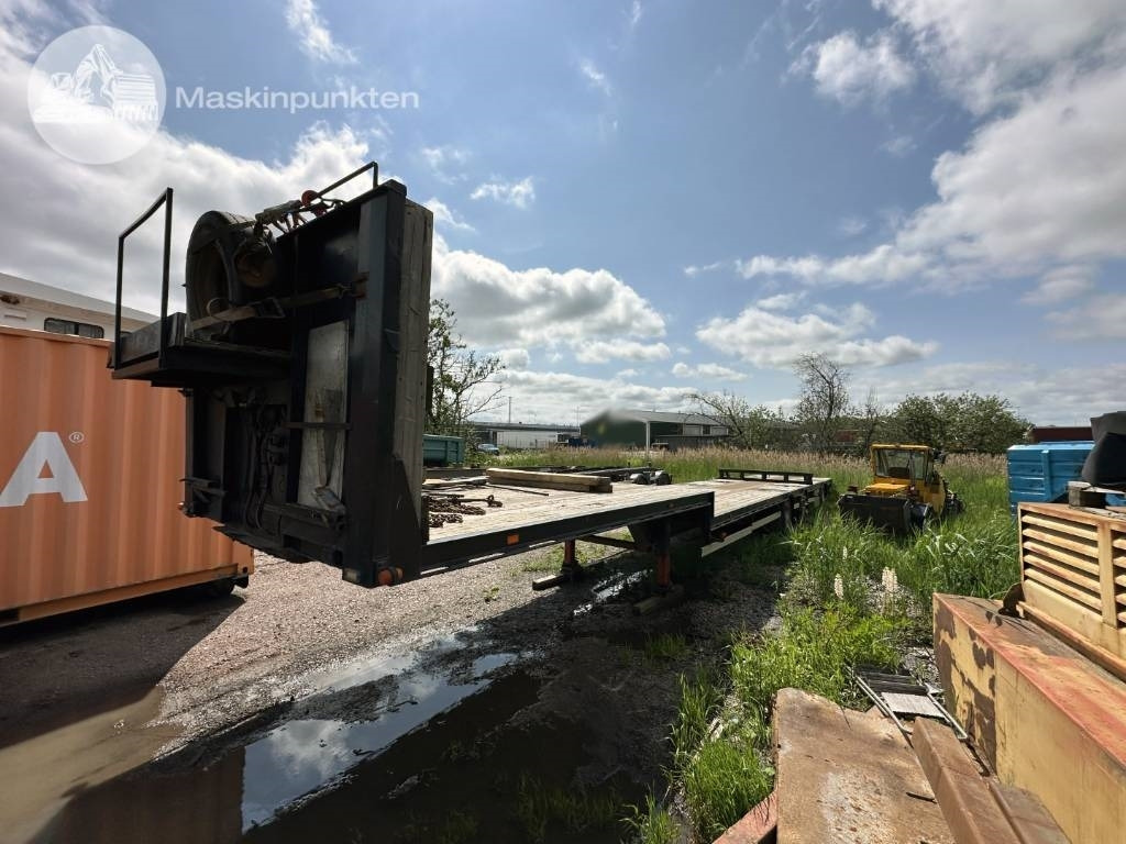 Renders RZOC 16.30 JUMBO - Dropside/ Flatbed semi-trailer: picture 3 Renders RZOC 16.30 JUMBO - Dropside/ Flatbed semi-trailer: picture 3