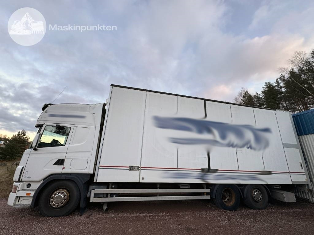 Scania R 114 - Box truck: picture 4 Scania R 114 - Box truck: picture 4
