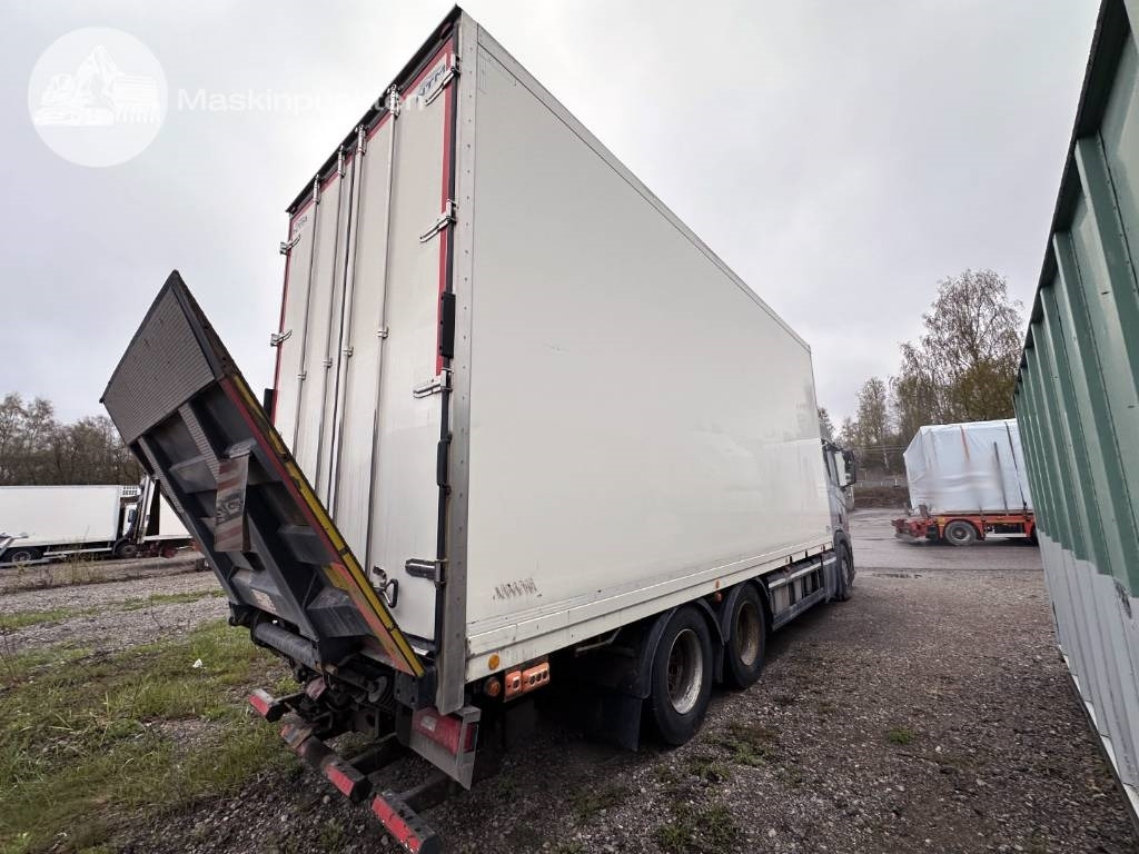 Scania R 520 - Box truck: picture 4 Scania R 520 - Box truck: picture 4