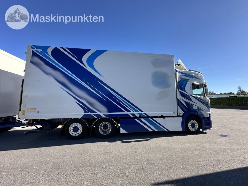 Scania R 520 - Box truck: picture 4 Scania R 520 - Box truck: picture 4