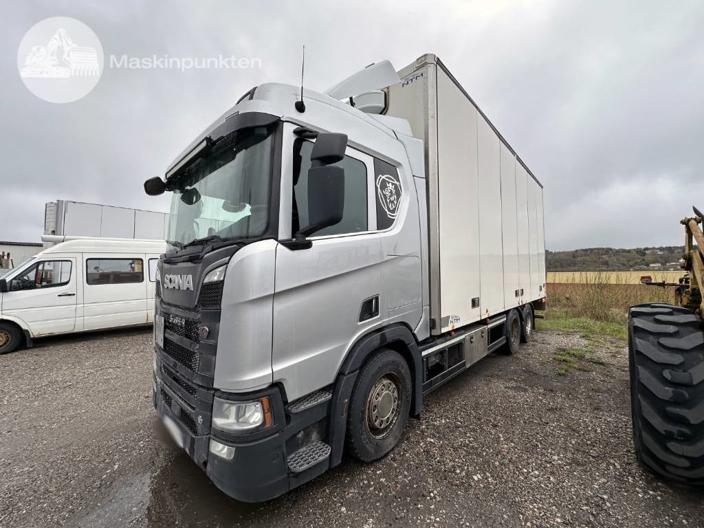 Scania R 520 - Box truck: picture 1 Scania R 520 - Box truck: picture 1